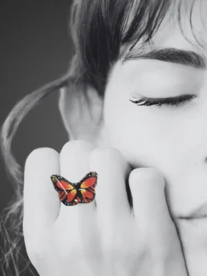 anillo de la colección monarca